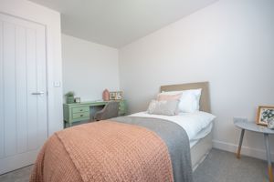 Photo 25- click for photo gallery